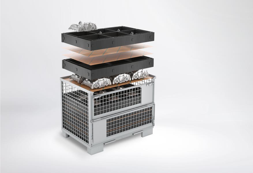 Geopende verpakking op maat voor een technisch product, inclusief een beschermende component en kartonnen doos.