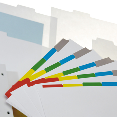 Xerox met plastic verstevigde tabbladen omgekeerd vergaard