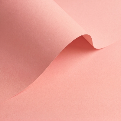 gekleurd papier Olin Colours Baby Pink 120g 700x1000mm ingeriemd FSC®